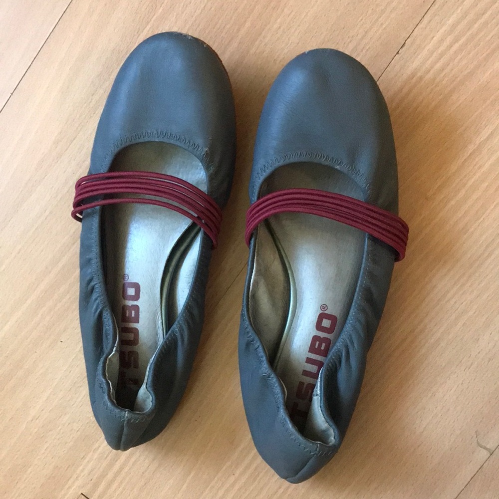 TSUBO Honner grey leather burgundy ballet flat